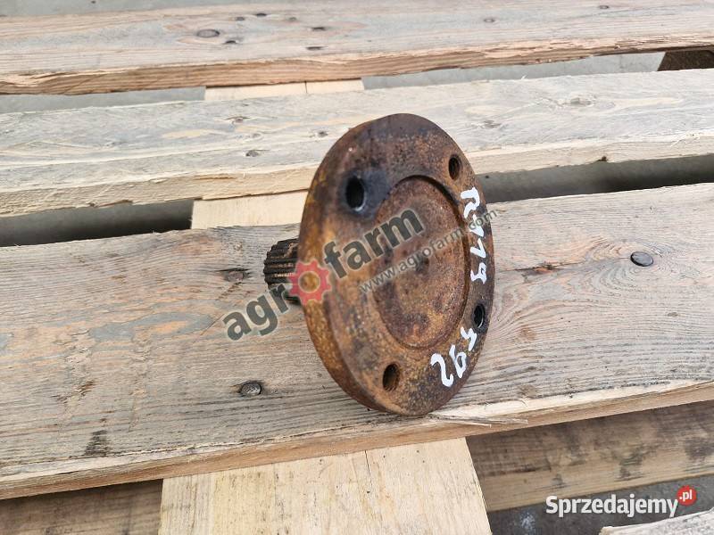 Flansza wału John Deere 6800 7420 7500 Byków