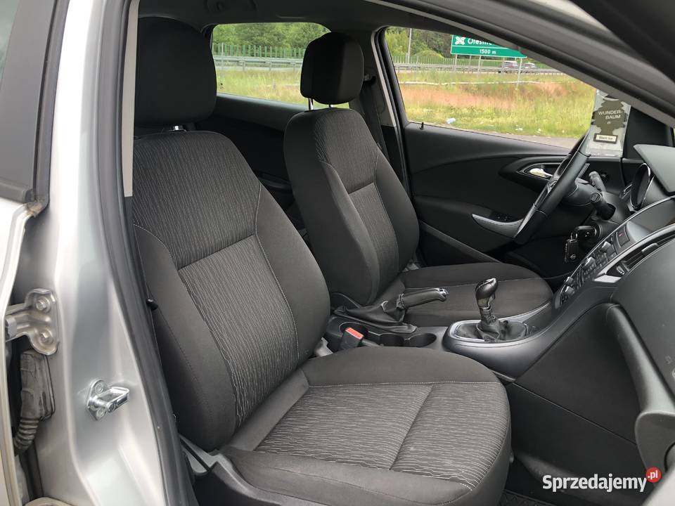 Opel Astra 14 T nowa turbina bezwypadek elektryczne lusterka Astra Oleśnica sprzedam