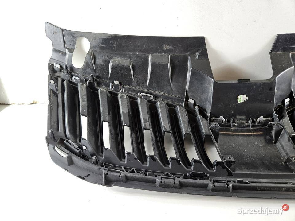 SKODA OCTAVIA III 3 LIFT 5E0 GRILL ATRAPA Międzychód