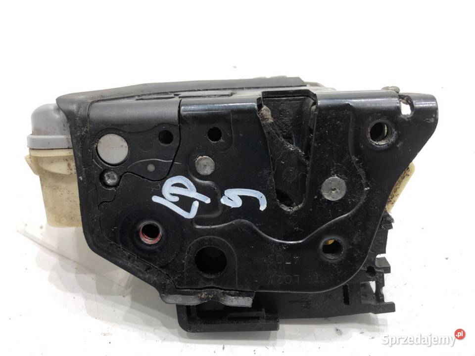 ZAMEK DRZWI LEWY PRZÓD VW PASSAT B6 Hatchback Zamki, wkładki i kluczyki