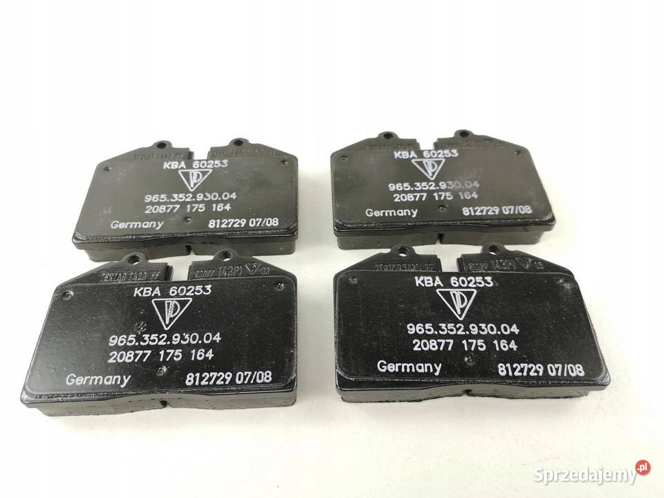 KLOCKI HAMULCOWE TYŁ PORSCHE CARRERA 911 9397 osobowe