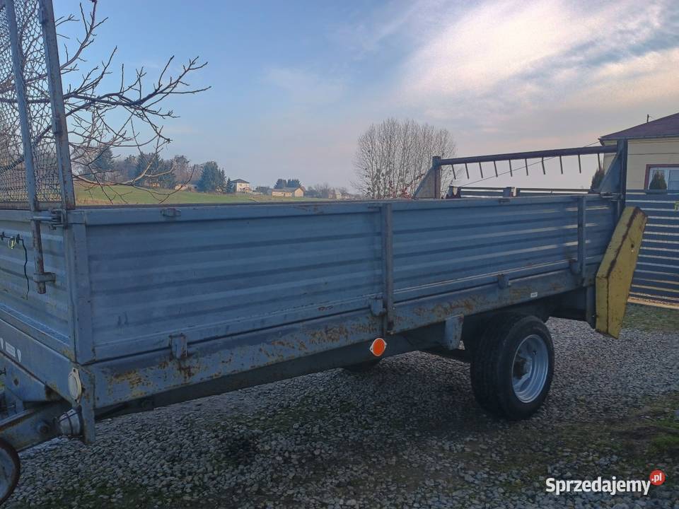 Rozrzutnik obornika jednoosiowy 35 t Czarna sprzedam