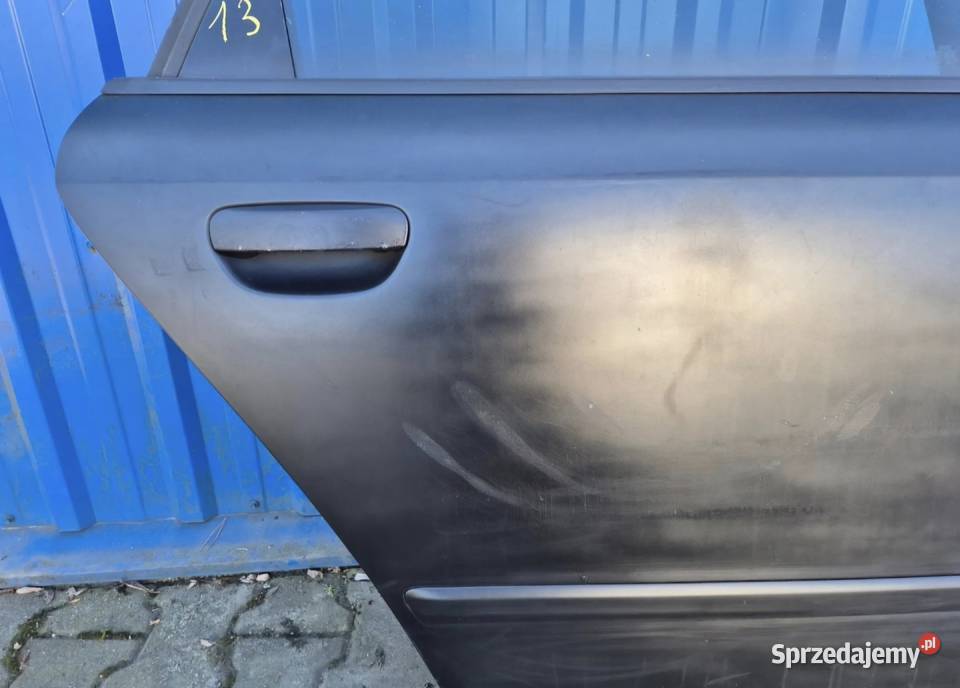 13 DRZWI TYŁ PRAWY TYLNE PRAWE AUDI A4 B6 SEDAN osobowe Działoszyce