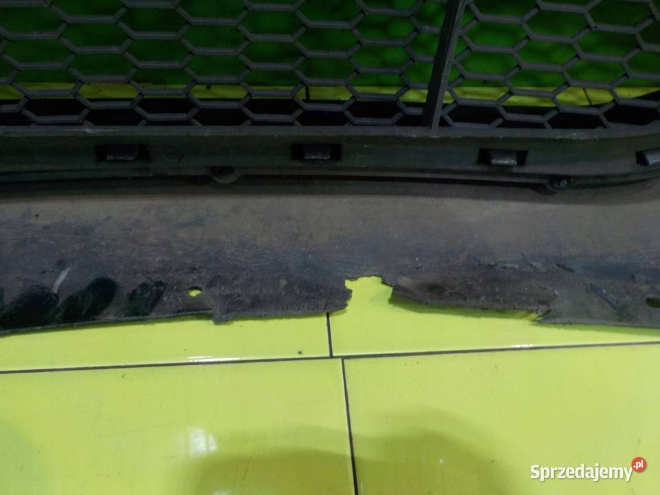 BMW 3 E90 LIFT 20 B 09r 5D zderzak przod Suków sprzedam