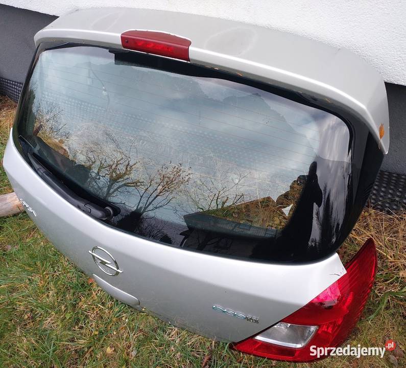 Klapa bagaznika opel corsa D 5drzwi Kraków