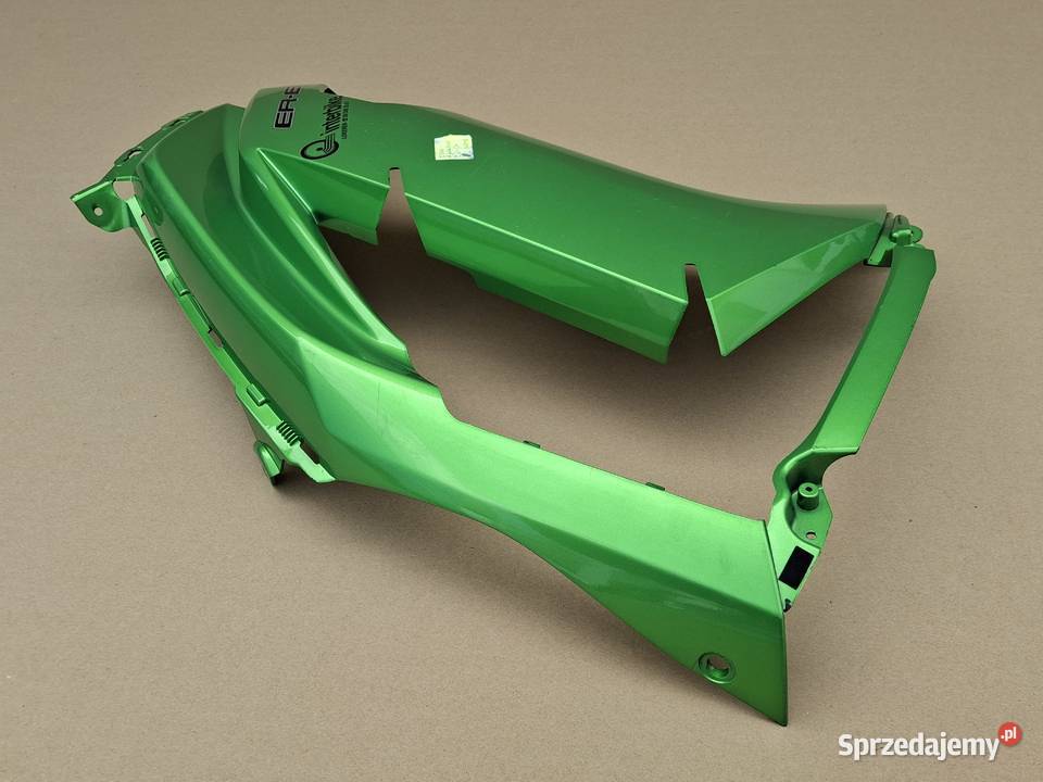 KAWASAKI ER6F ER6F BOK BOCZEK PRAWY CZASZA PRAWA Szyby i owiewki Szyby i owiewki Bieleń