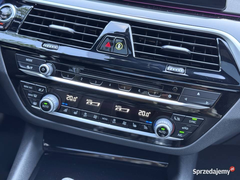 MEGA WYPOSAŻENIE Komforty Adaptive LED Kam 360 Rok produkcji 2017 Zawiercie