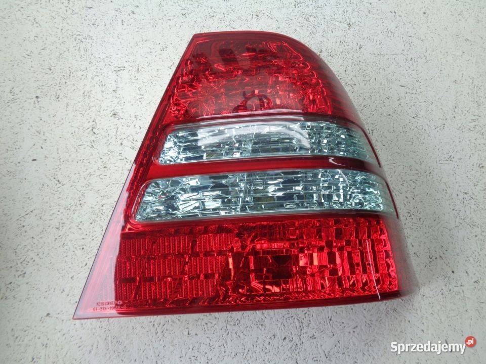 LAMPA TYŁ TYLNA PRAWA TOYOTA COROLLA SEDAN 03 Skarżysko-Kamienna