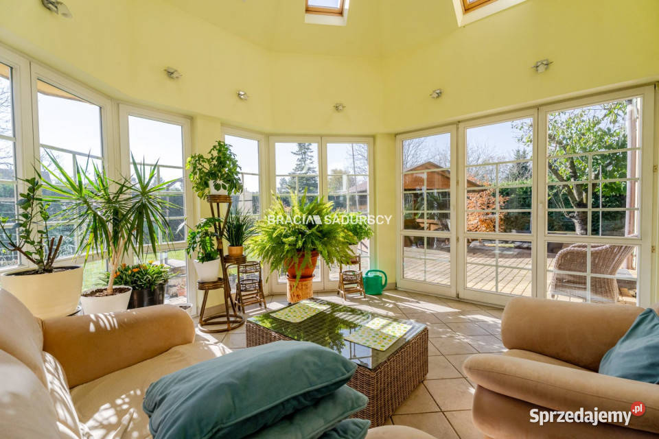 Sprzedam dom 400m2 Kraków Kameliowa Liczba pokoi 6 małopolskie