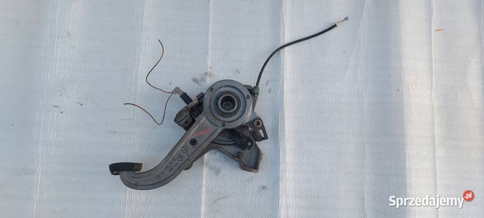 Pedał hamulca mercedes w210 w202 2024200312 Zbąszyń