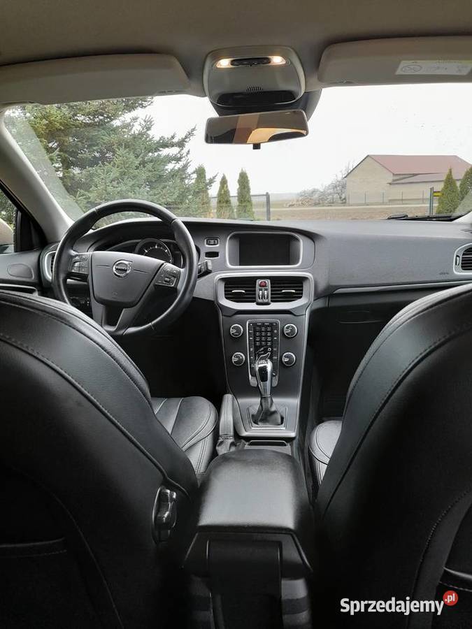 Volvo v40 nowy rozrząd olej filtry opony 23r lubelskie Okrzeja