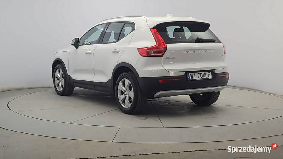 Volvo XC 40 T3 Momentum aut Z Polskiego Salonu światła do jazdy dziennej mazowieckie Warszawa