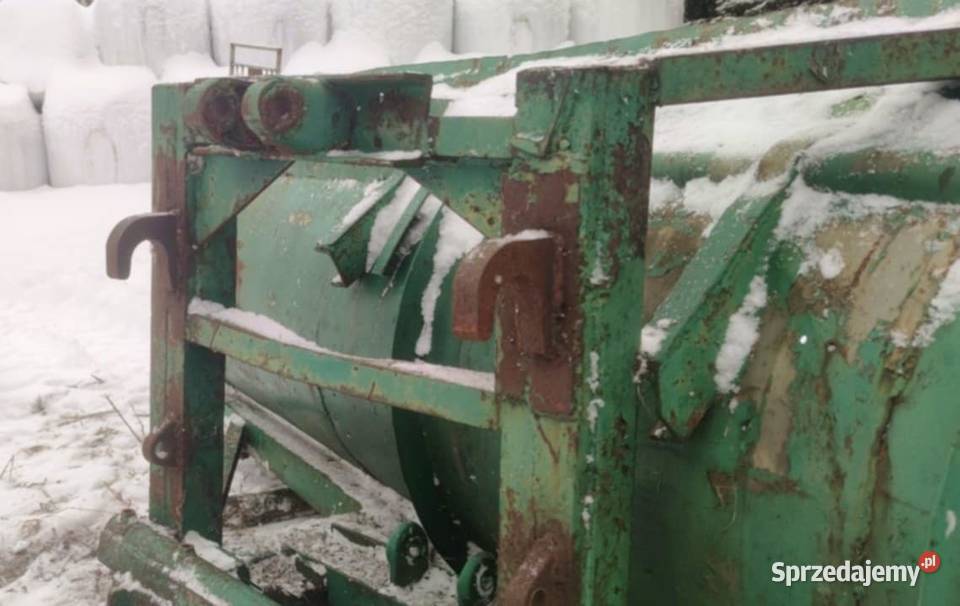 Pług do śniegu 25m Montowany na tył i ramkę SMS Dąbrowa Białostocka sprzedam