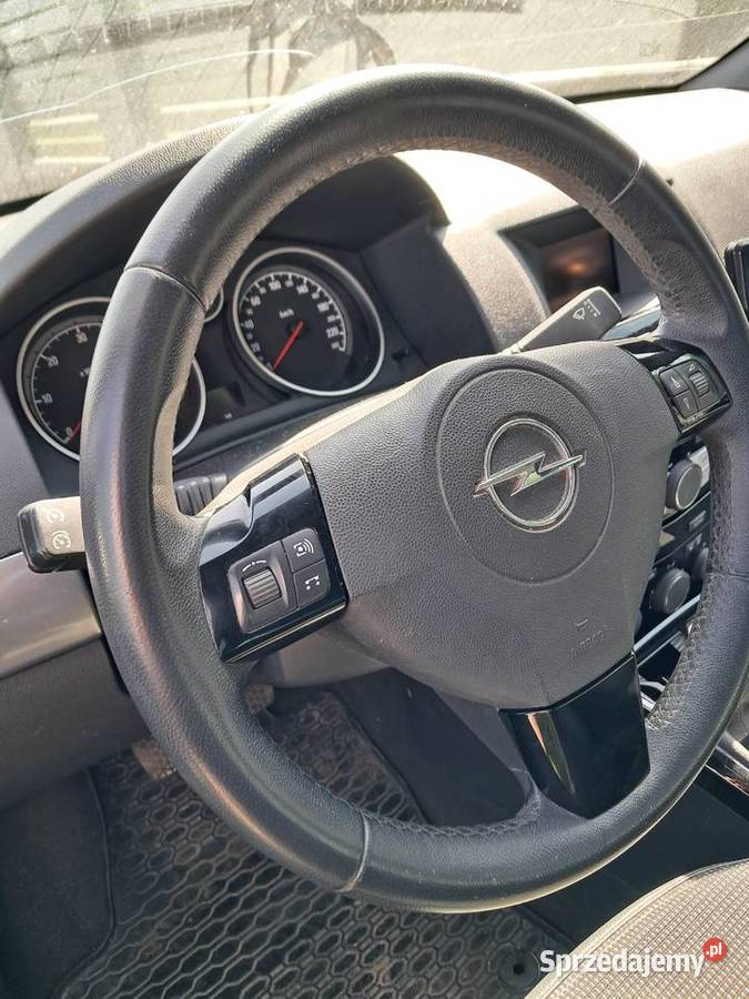 Opel Astra h 17 cdti 2007 170 Rok produkcji 2007 Ligowo