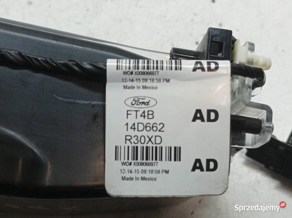 SCHOWEK POPIELNICZKA DESKI Ford Galaxy Mk4
