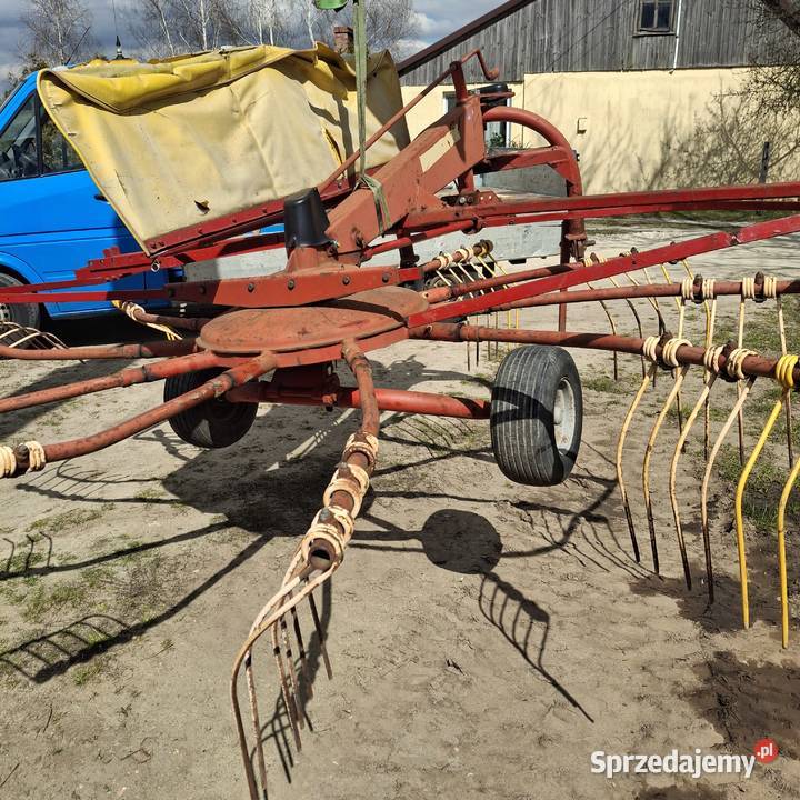 Zgrabiarka karuzelowa Radoszyce