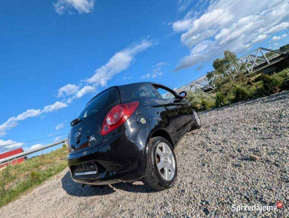 Ford KA 125 benzyna Bogata wersja Chempion 70KM KA