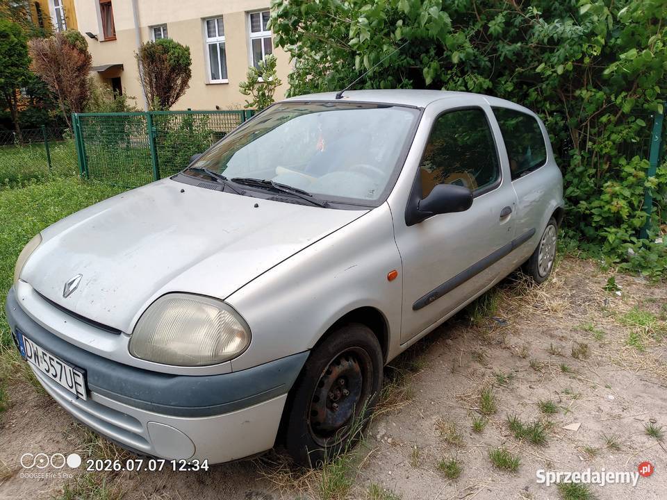 Renault Clio II 1999 Jeździ ważne opłaty Tani Legnica sprzedam