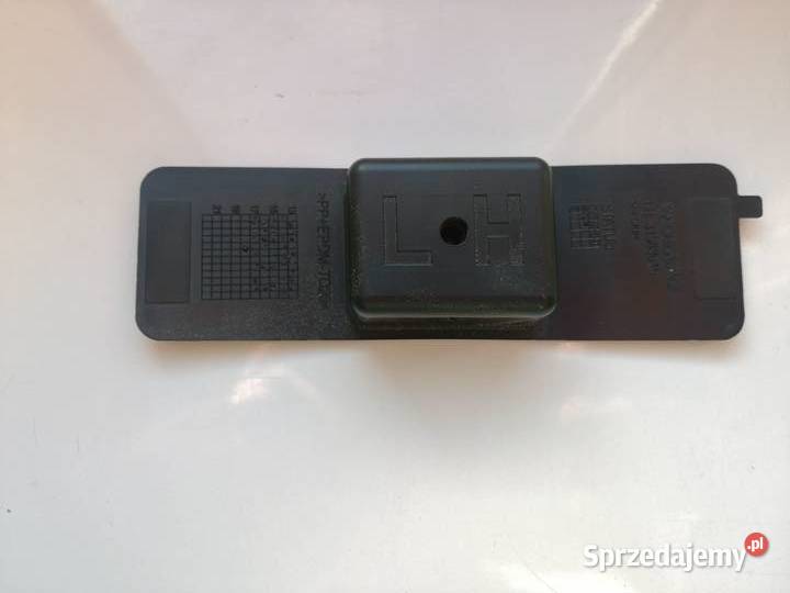 VOLVO XC60 lewe mocowanie dokladki zderzaka tyl Międzychód sprzedam