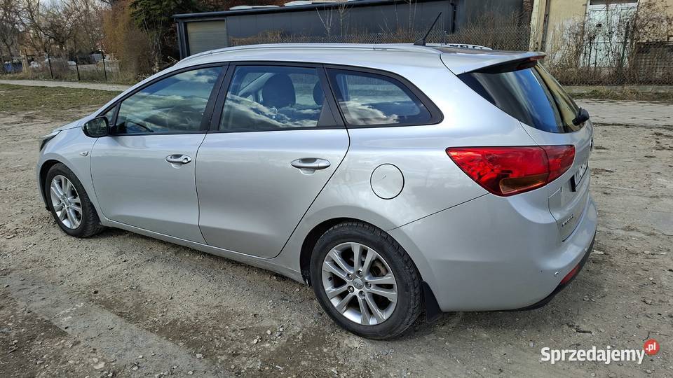 kia ceed 201314 16135 ROZRZĄD NOWY 135KM mazowieckie Góra Kalwaria