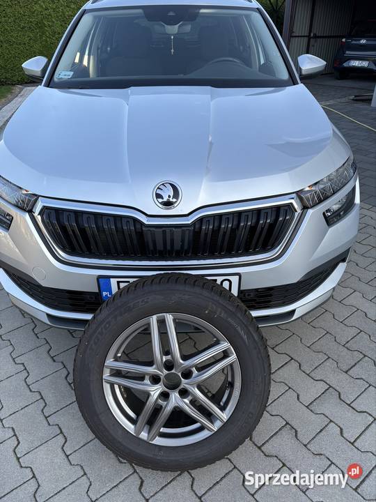 Skoda Kamiq 15 DSG asystent pasa ruchu Bujny