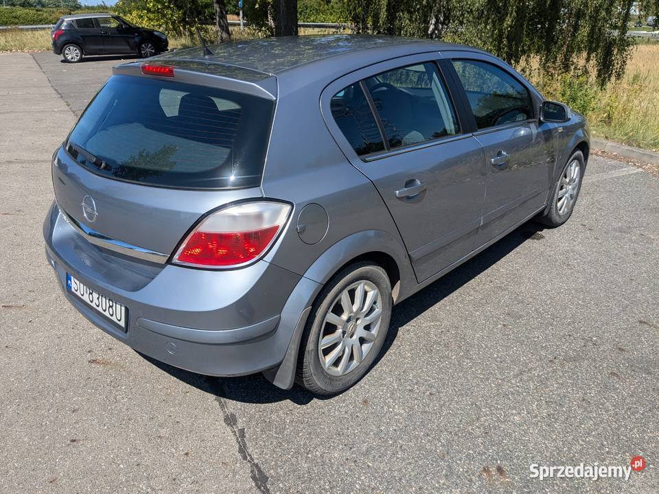 Sprzedam Opel Astra H 2004r 8900 do negocjacji manualna Sosnowiec