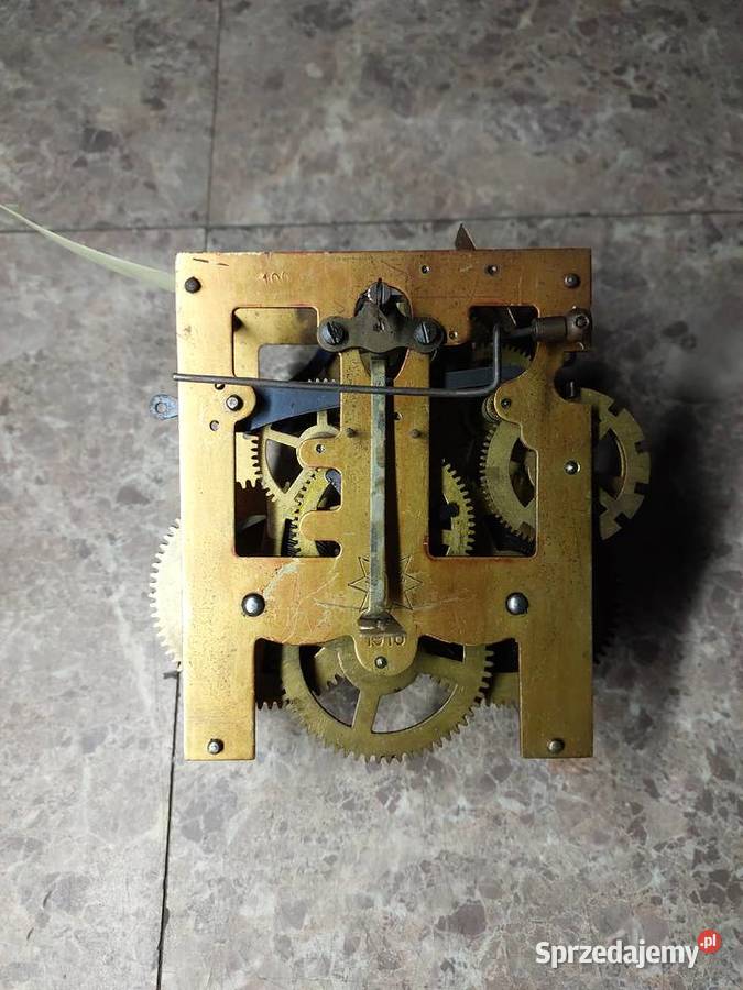 692 Mechanizm starego zegara ściennego Junghans Tczew