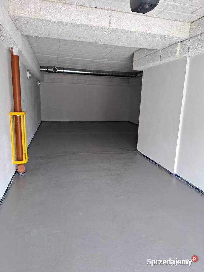 GarażMagazyn 45m2 brama automatyczna