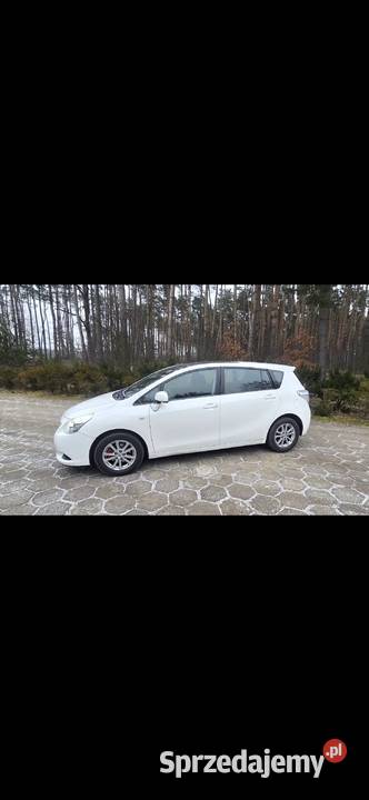 Toyota Verso 2011 20 D4D 7osobowa panoramiczny Rawicz