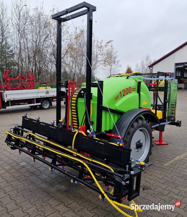 Opryskiwacz ciągany 1200l Demarol Rolnictwo Giżycko