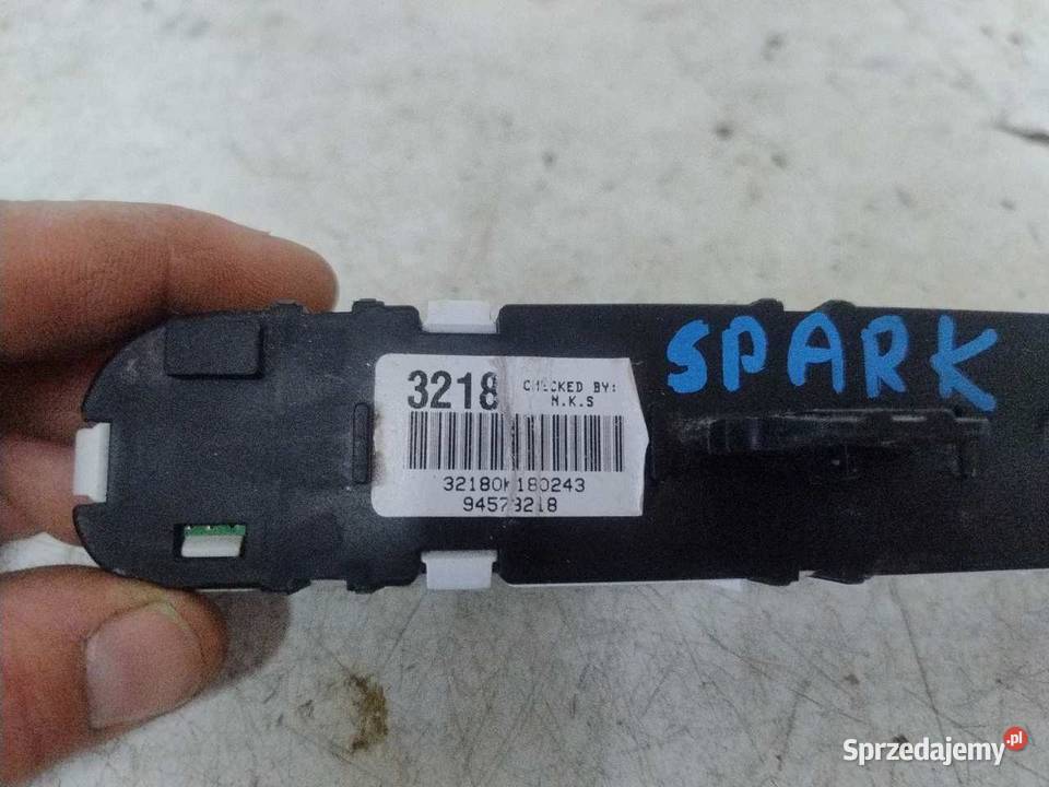 WYŚWIETLACZ MITSUBISHI SPARK 94573218 osobowe