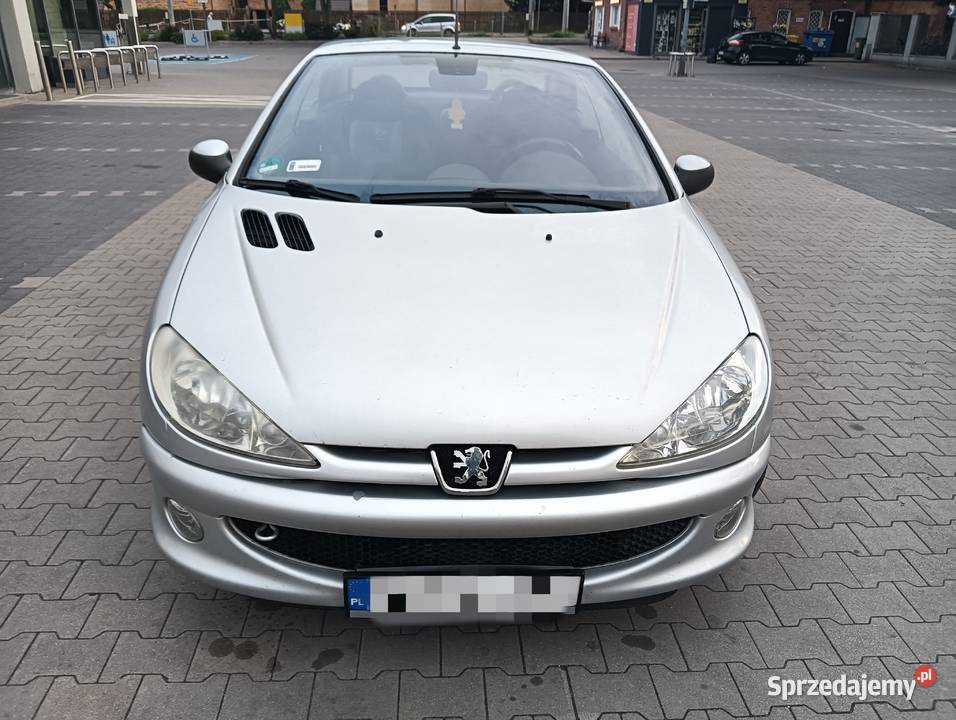 Peugeot 206cc 16 benzyna 2003 1587cm3 Gdynia