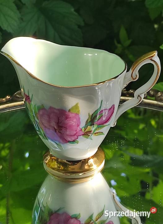 Porcelana zdobiona motywem róż Pabianice