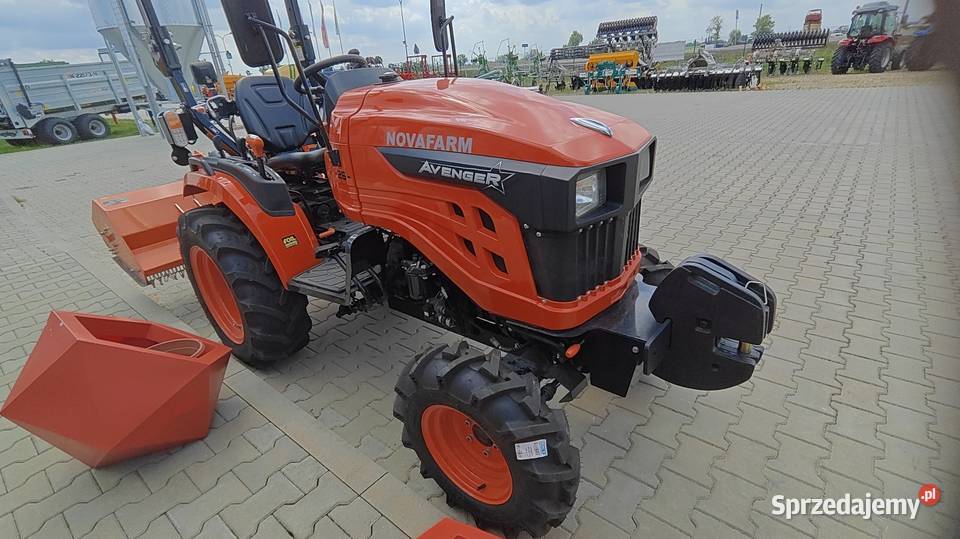 Ciągnik kompaktowy AVENGER 26 25 4x4 NOWY Rząśno sprzedam