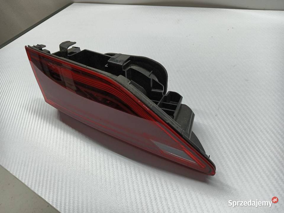 LAMPA TYŁ TYLNA PRAWA VW GOLF VIII 5H0945094C Lampy przednie sprzedam
