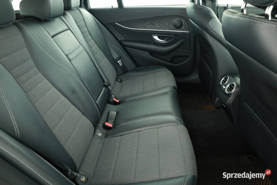 Mercedes E E 220 d 4MATIC Piaseczno
