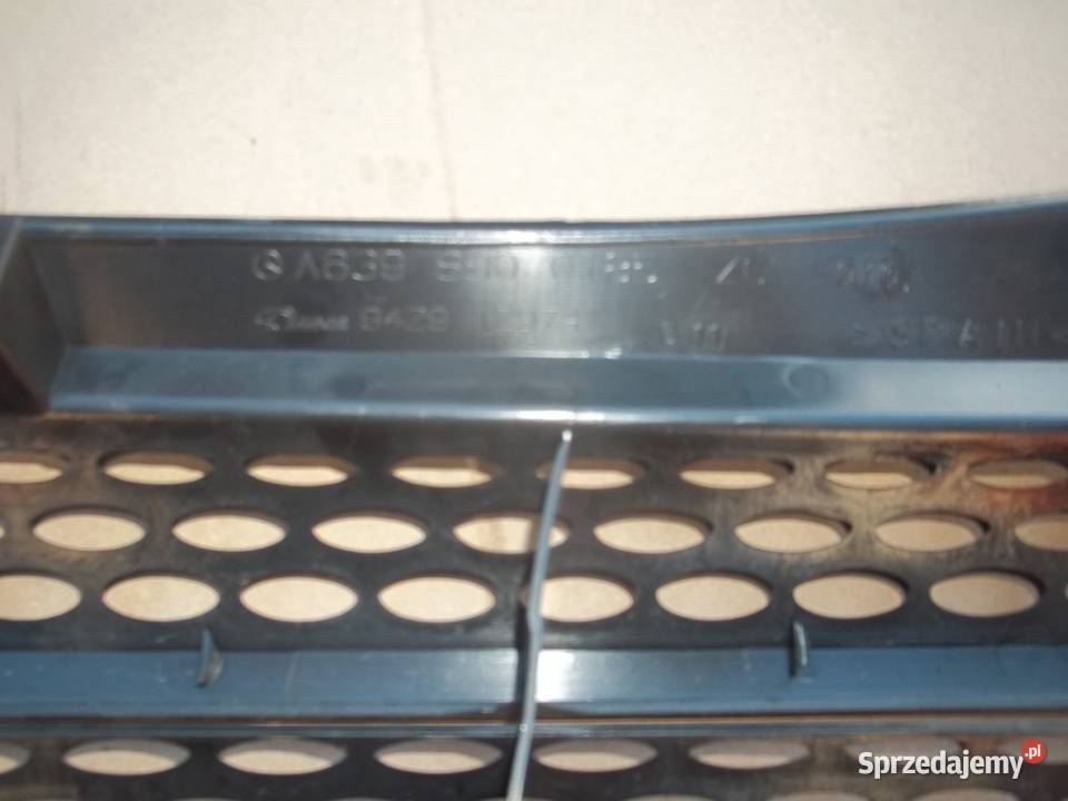 Mercedes NOWY grill sprinter vito