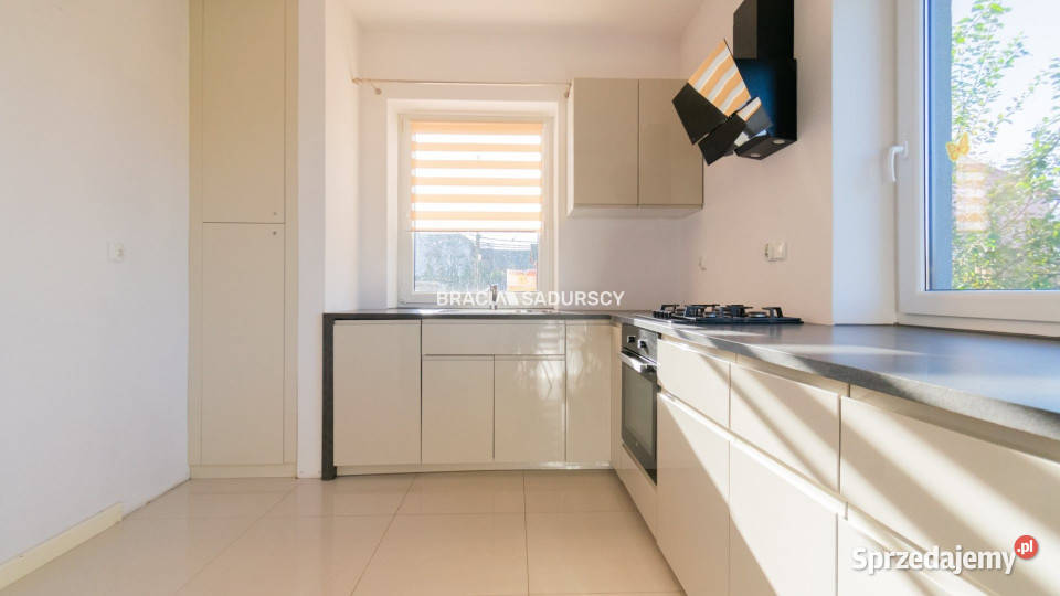 Dom bliźniak sprzedam Wola Luborzycka 250m2