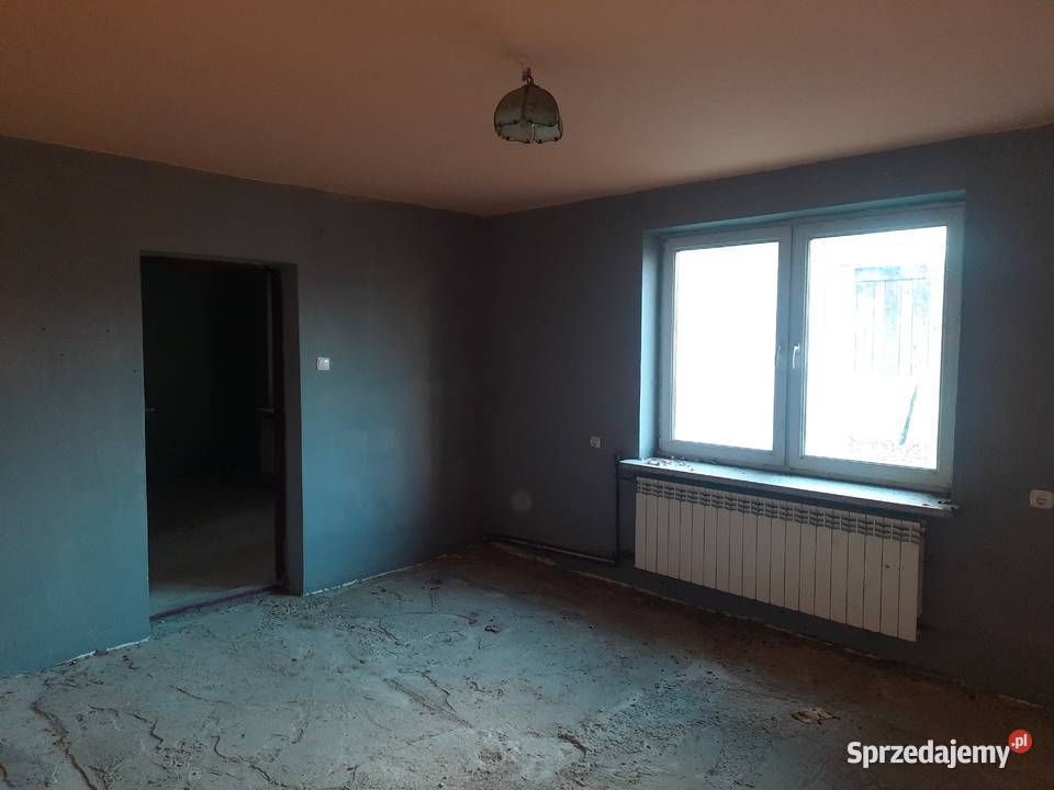 SPRZEDAM DOM Z DZIAŁKĄ Urzędów sprzedam