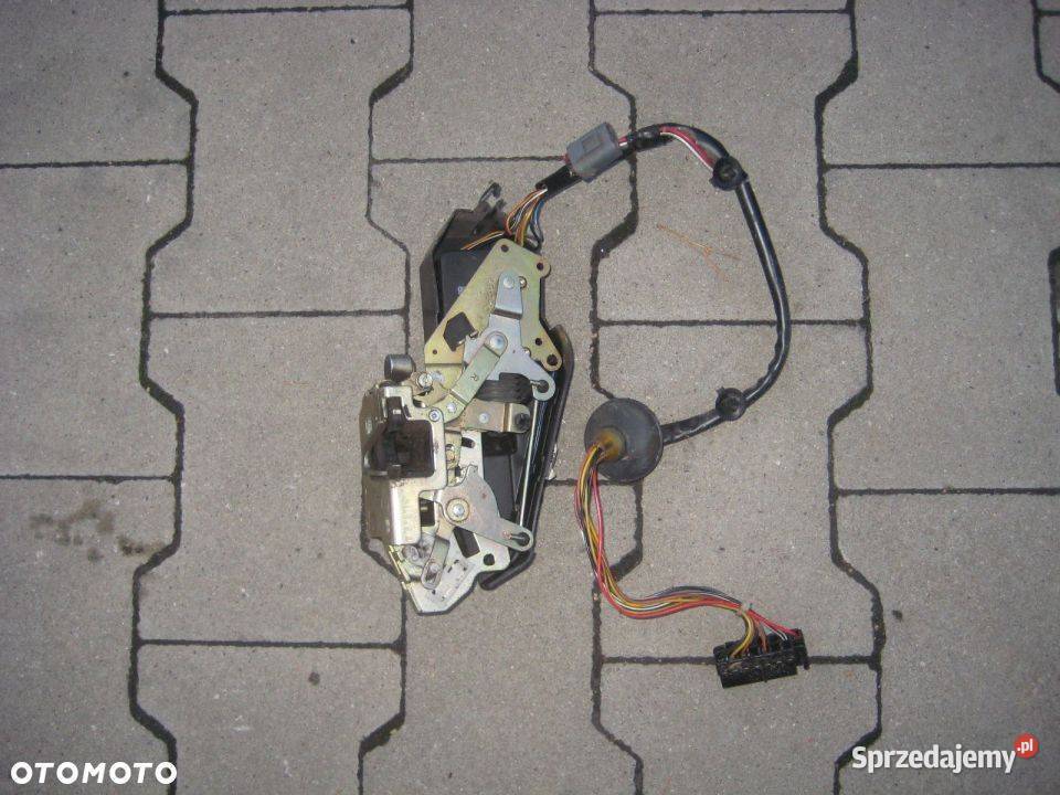 VOLVO 850 9296R ZAMEK DRZWI PRZÓD PRAWY 9152536 Rakoniewice