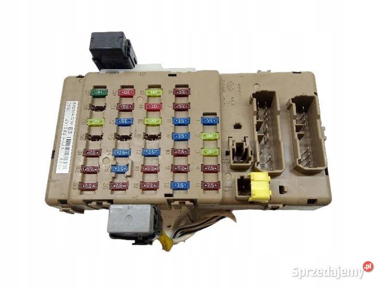 SKRZYNKA BEZPIECZNIKÓW 82201AJ010 E3 Subaru