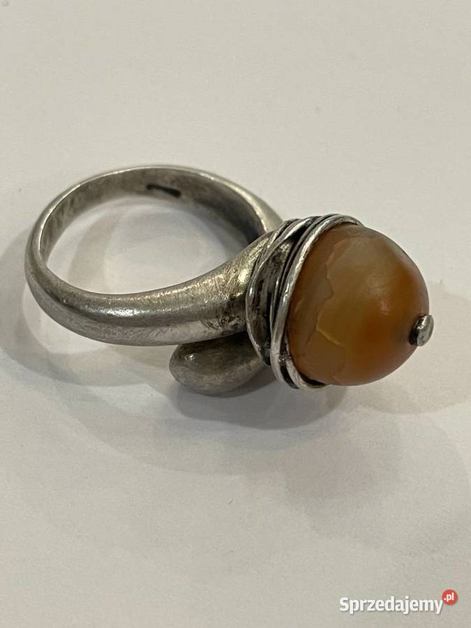 Srebrny pierścionek z kamieniem PRL próba 925 srebro małopolskie