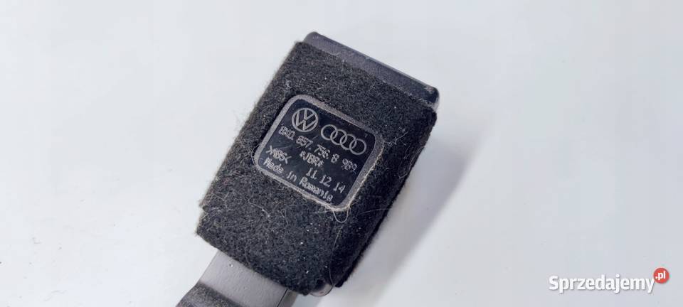 ZAPINKA PASA PRAWA PASAŻER AUDI A1 8X0857756B Wyposażenie wnętrza śląskie Przystajń