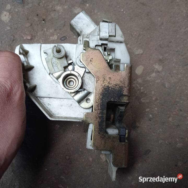 ZAMEK DRZWI LEWY TYŁ FORD FOCUS MK1 XS41A26413DE Kamień Pomorski