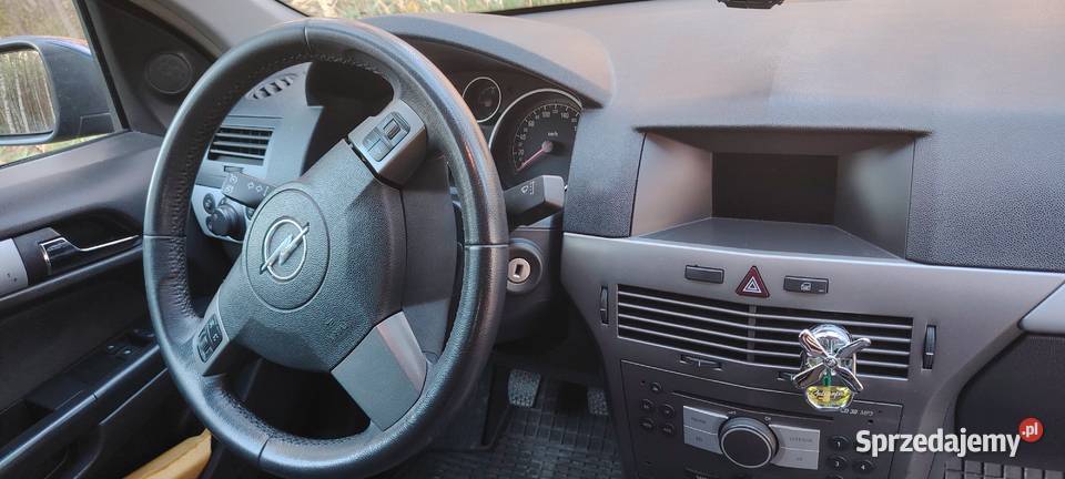 Opel Astra 14 LPG 2005r Astra podkarpackie Nisko