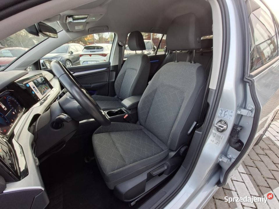 Volkswagen Golf 2023r FV23 LED Kamera ACC VC 136256km