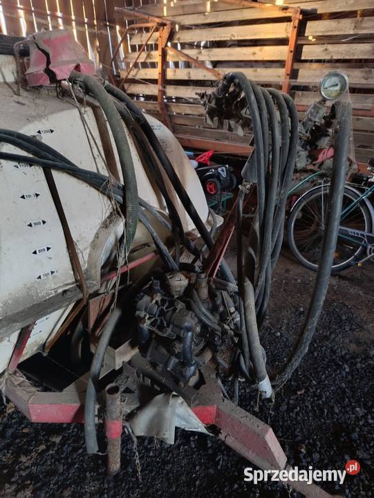 Opryskiwacz Pilmet 1200L 15m