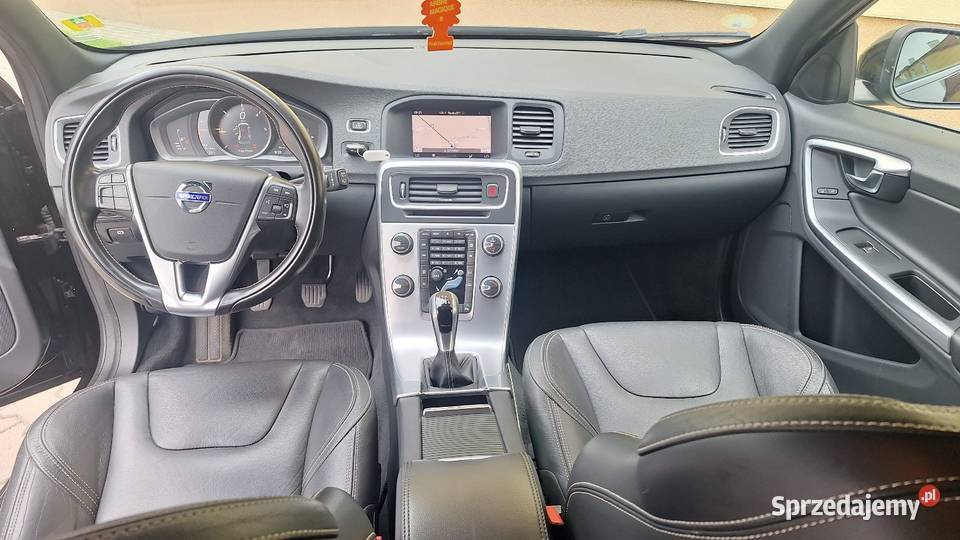 Volvo V60 Nawigacja Skóra led Zamość sprzedam