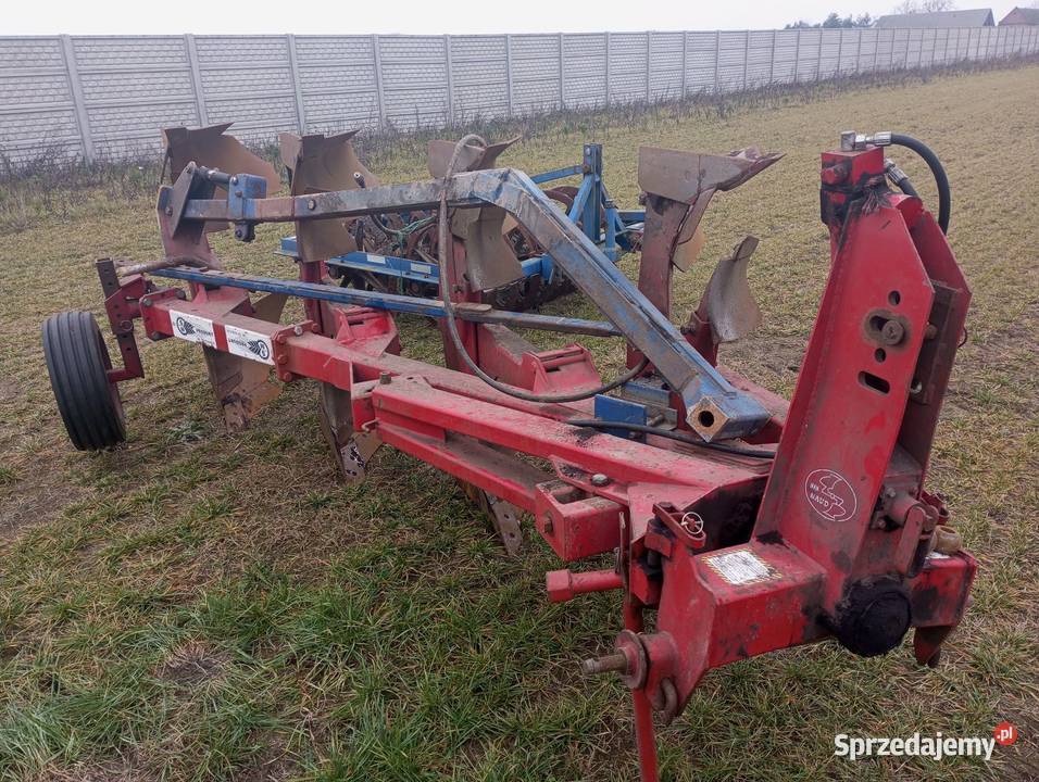 Pług obrotowy naud Buk