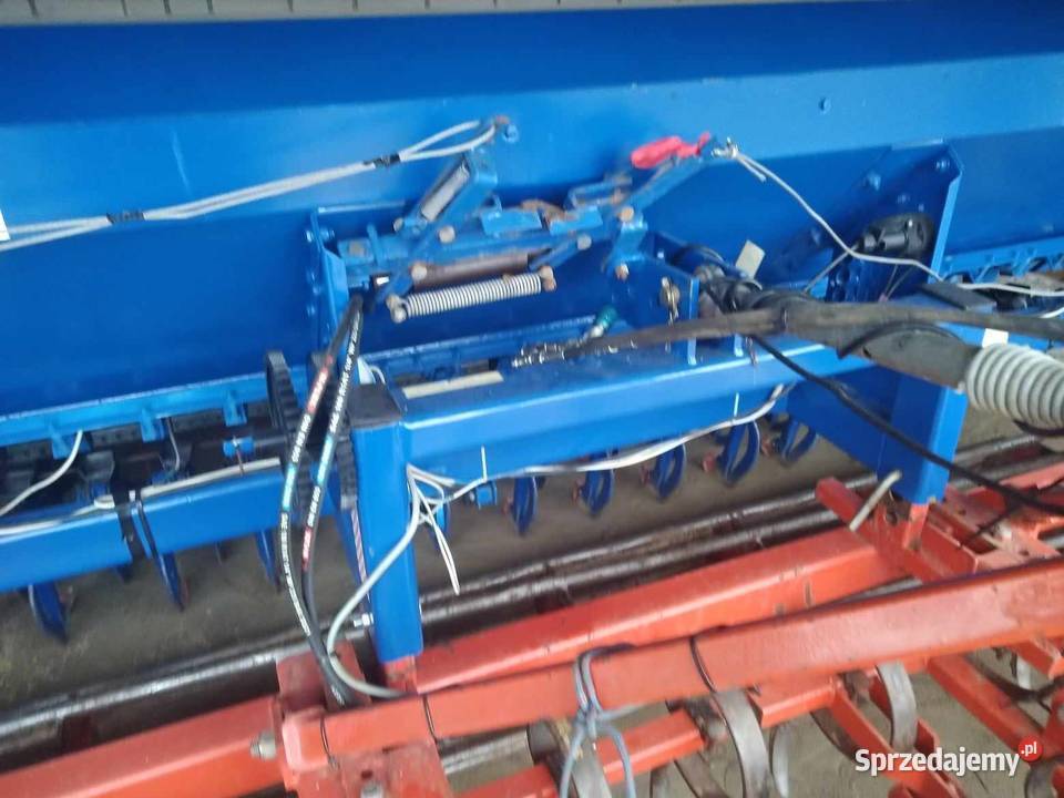 Agregat uprawowo siewny kverneland Kverneland Sokółka sprzedam